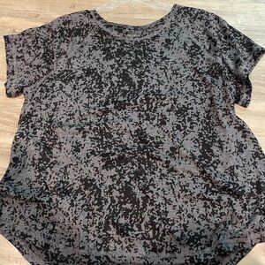 Tek Gear Black and Gray Patterned Blouse
